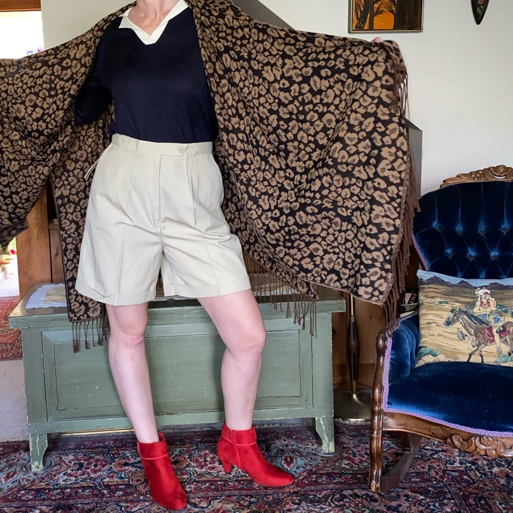 Leopard Print Tunic By Croft & Barrow - image 8